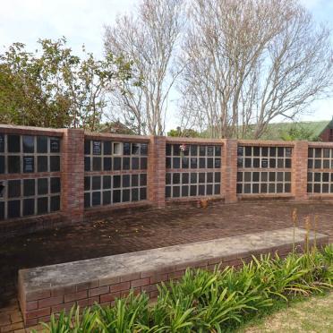 1. Memorial wall / Gedenkmuur