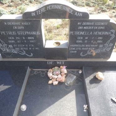 WIT Petrus Stephanus, de 1909-1987 & Petronella Hendrina 1910-1985