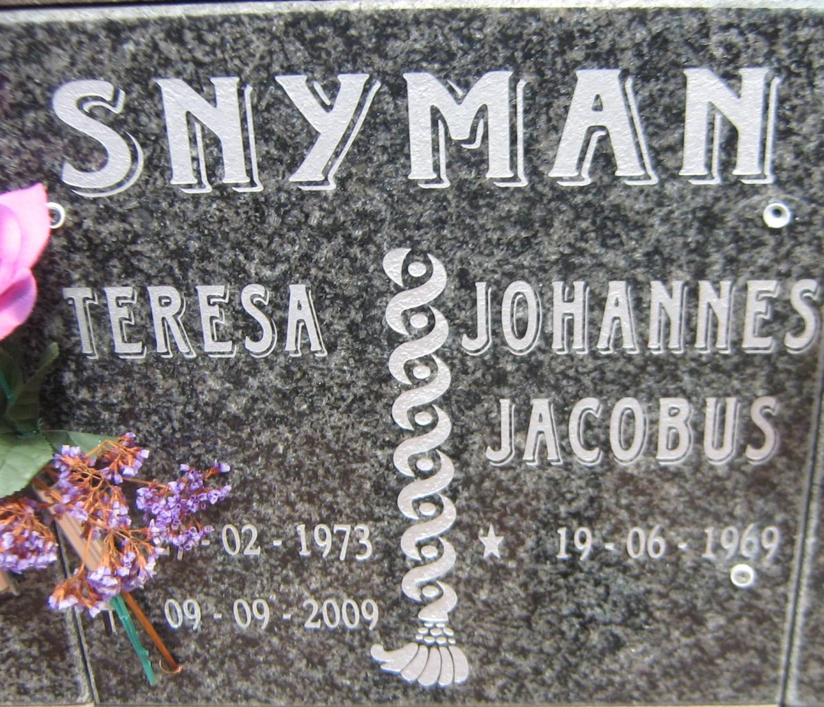 SNYMAN Johannes Jacobus 1969- &amp; Teresa 1973-2009