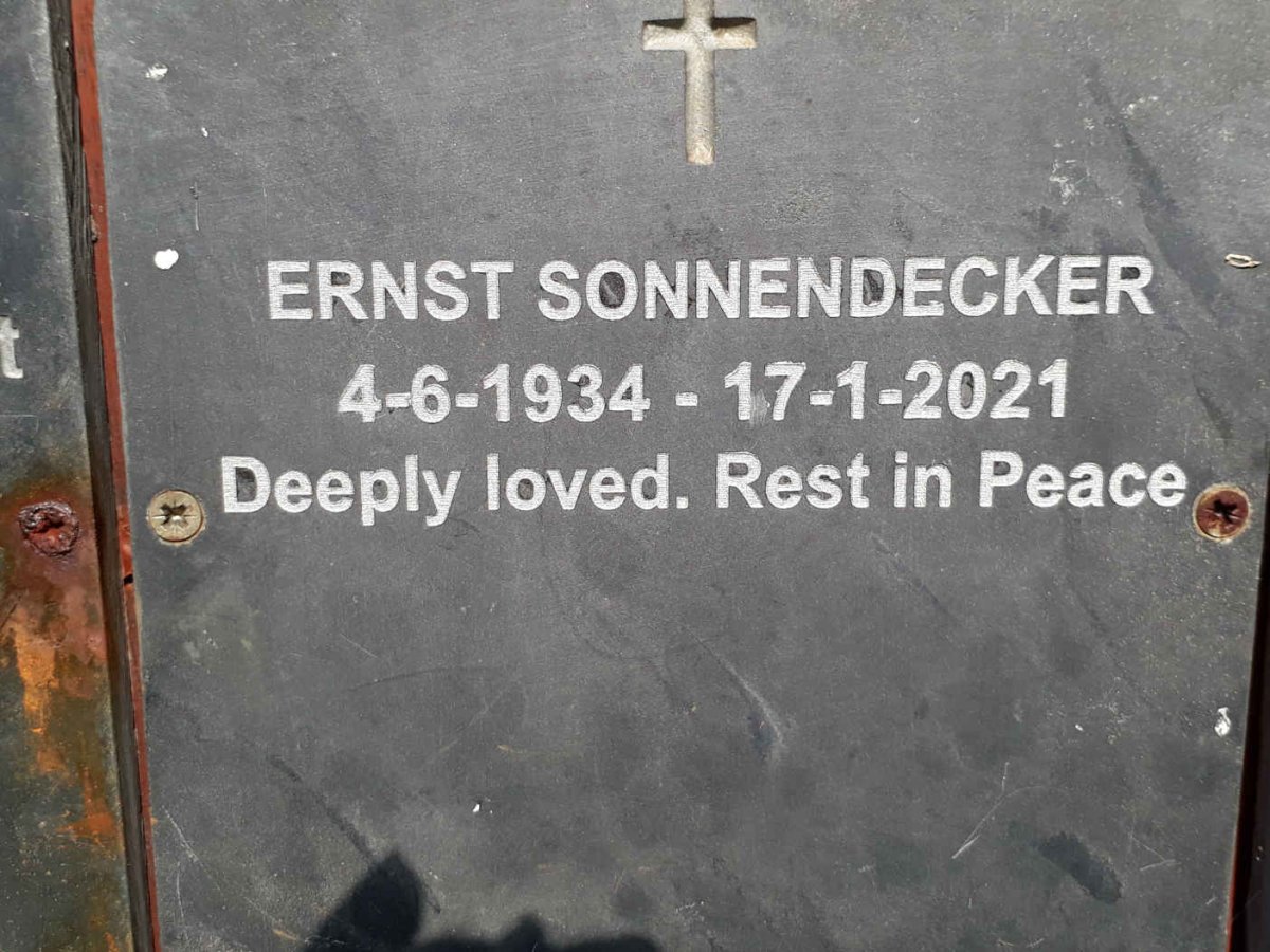 SONNENDECKER Ernst 1934-2021