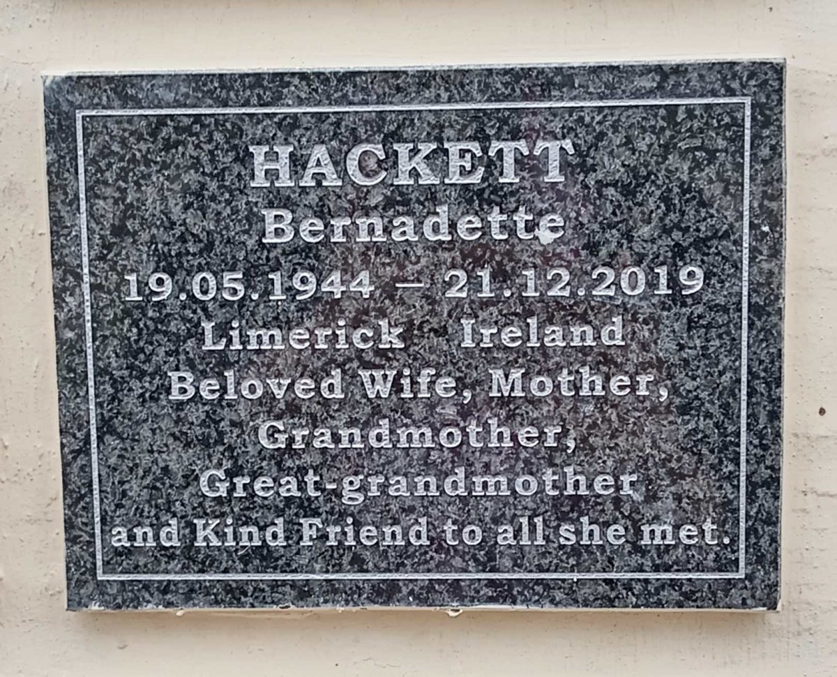 HACKETT Bernadette 1944-2019 
