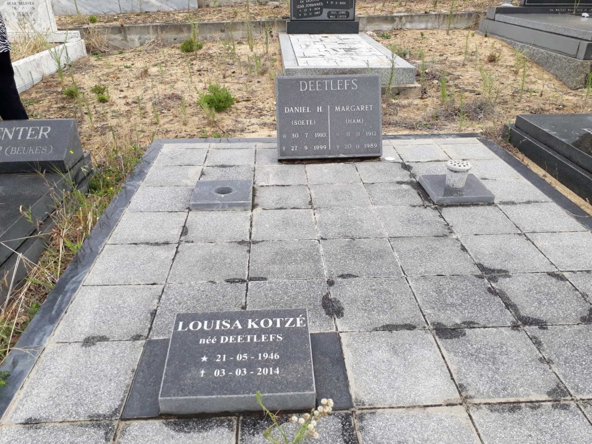 DEETLEFS Daniel H. 1910-1999 &amp; Margaret 1912-1989 :: KOTZE Louisa nee DEETLEFS 1946-2014