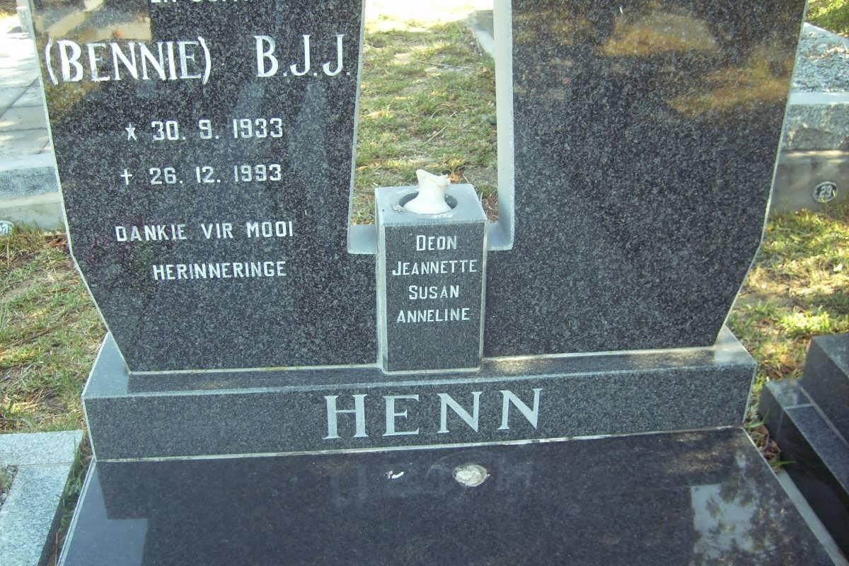 HENN B.J.J. 1933-1993