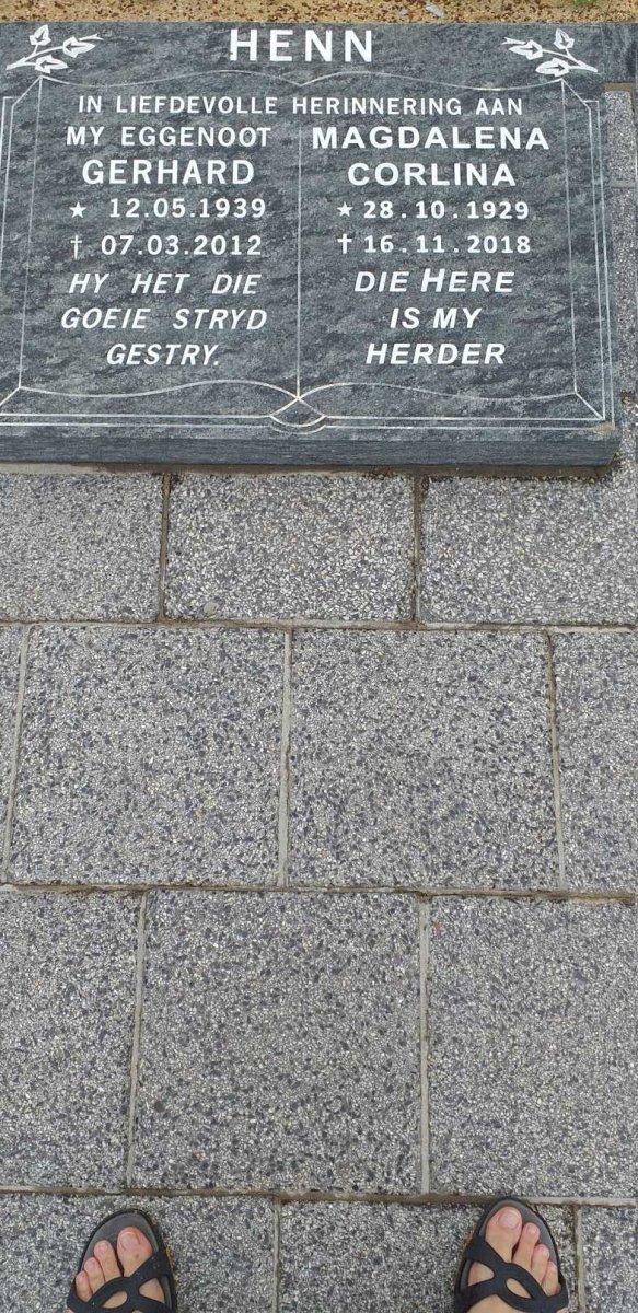 HENN Gerhard 1939-2012 &amp; Magdalena Corlina 1929-2018