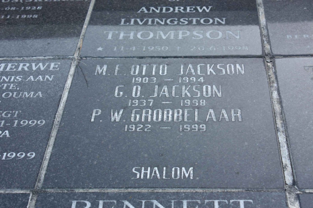 JACKSON M.E. Otto 1903-1994 :: JACKSON G.O. 1937-1998 :: GROBBELAAR P.W. 1922-1999