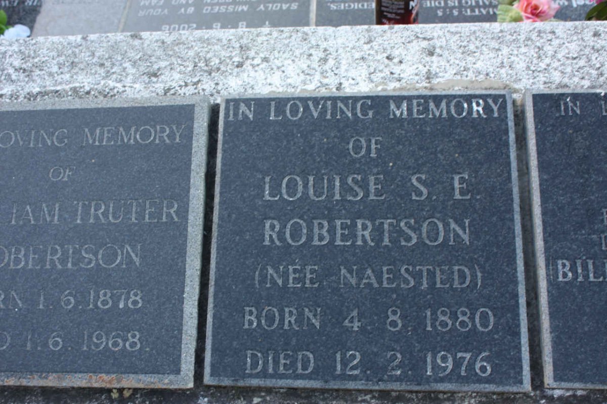 ROBERTSON Louise S.E. nee NAESTED 1880-1976
