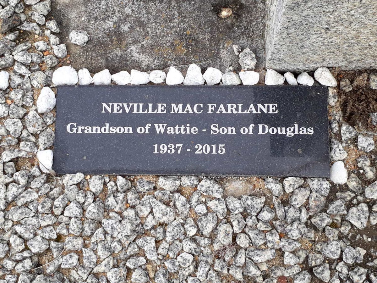 MACFARLANE Neville 1937-2015