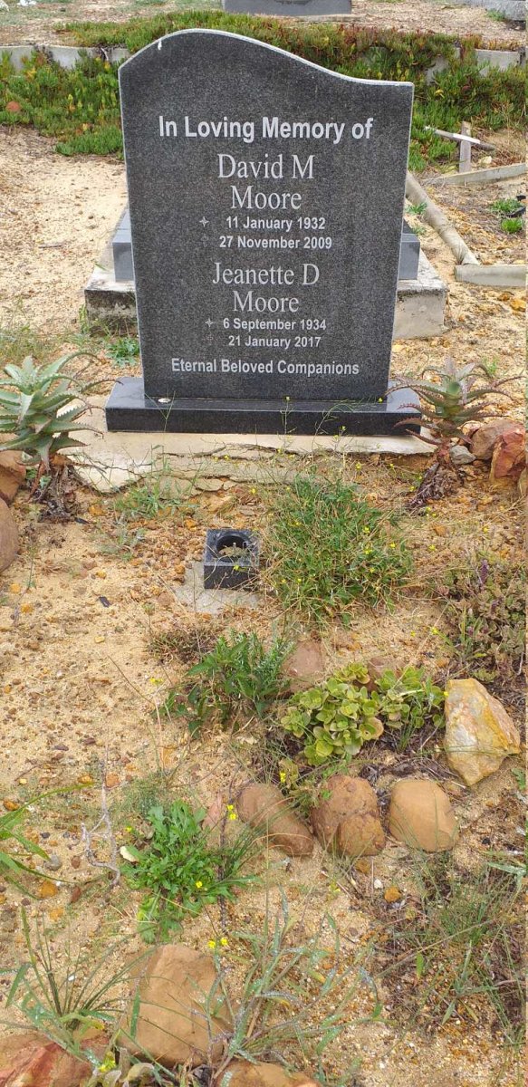 MOORE David M. 1932-2009 &amp; Jeanette D. 1934-2017