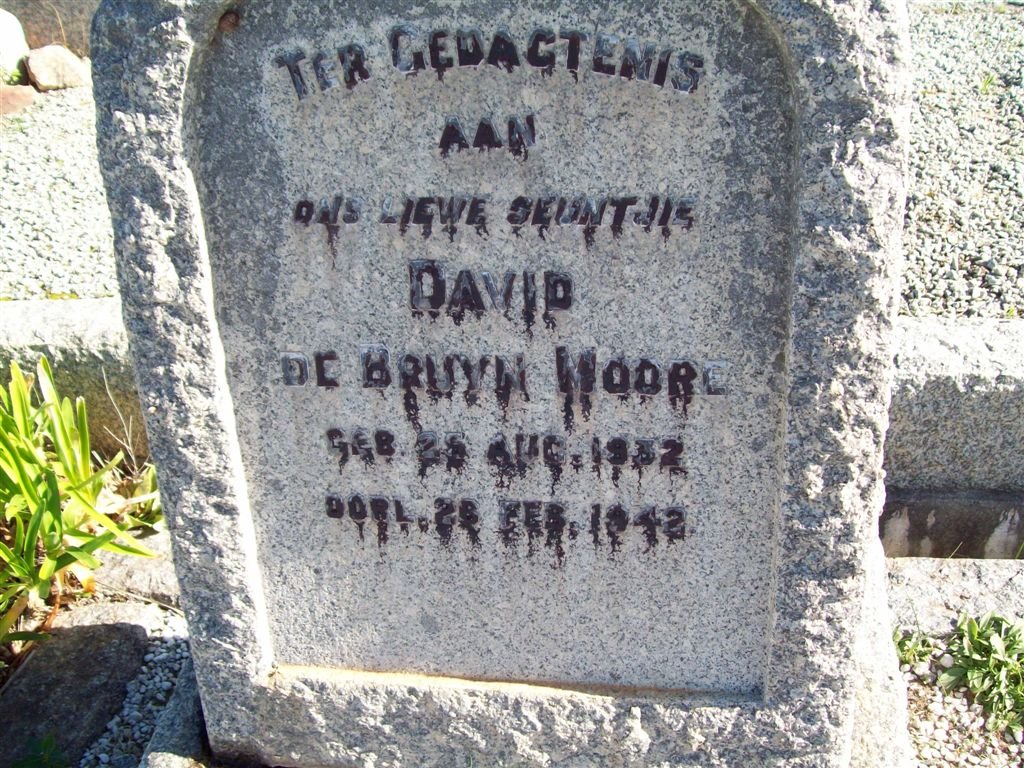 MOORE David de Bruyn 1932-1942