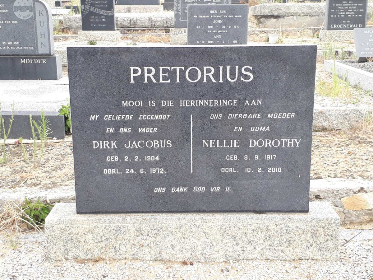 PRETORIUS Dirk Jacobus 1904-1972 &amp; Nellie Dorothy 1817-2010