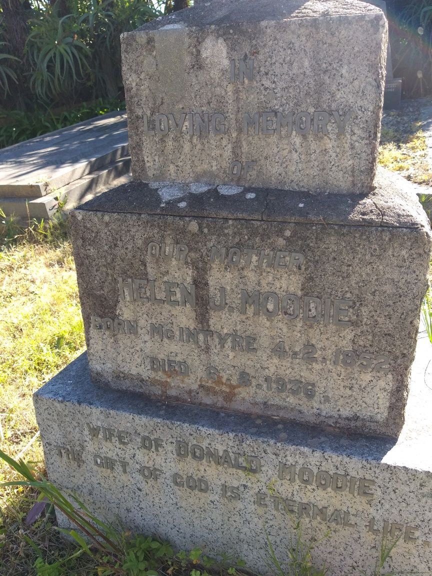 MOODIE Helen J. nee McINTYRE 1852-1936