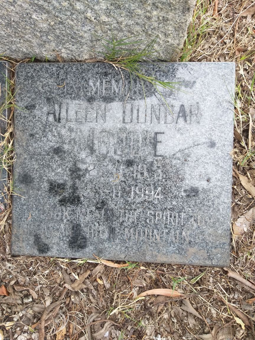 MOODIE Aileen Dunbar 1913-1994