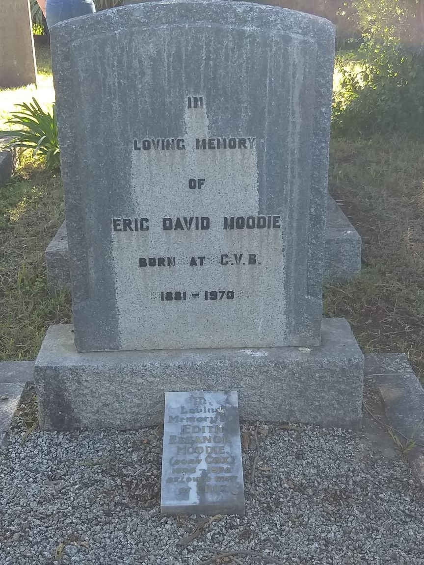 MOODIE Eric David 1881-1970 &amp; Edith Eleanor COX 1896-1972
