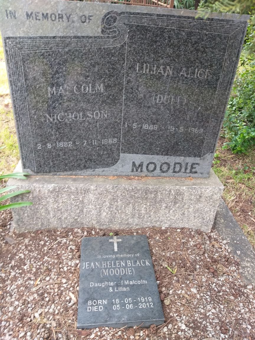 MOODIE Malcolm Nicholson 1882-1968 &amp; Lilian Alice 1886-1969 :: BLACK Jean Helen nee MOODIE 1919-2012