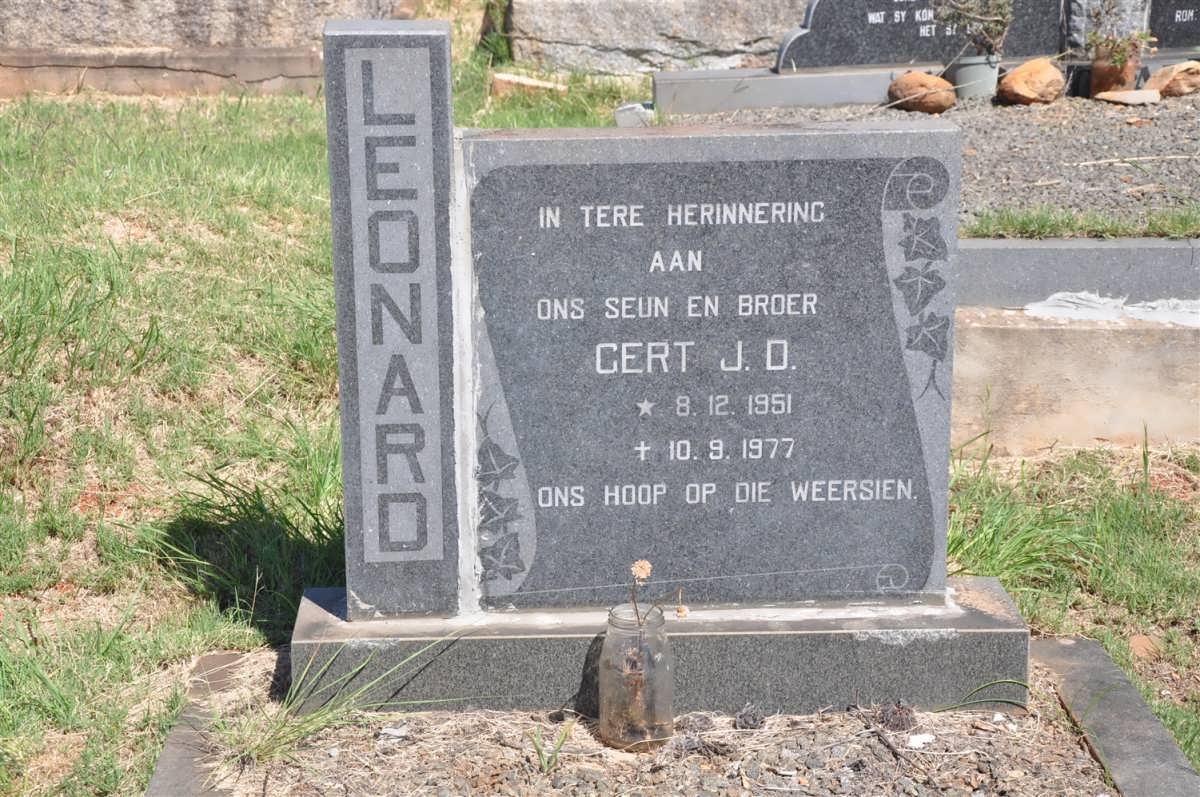 LEONARD Gert J.D. 1951-1977