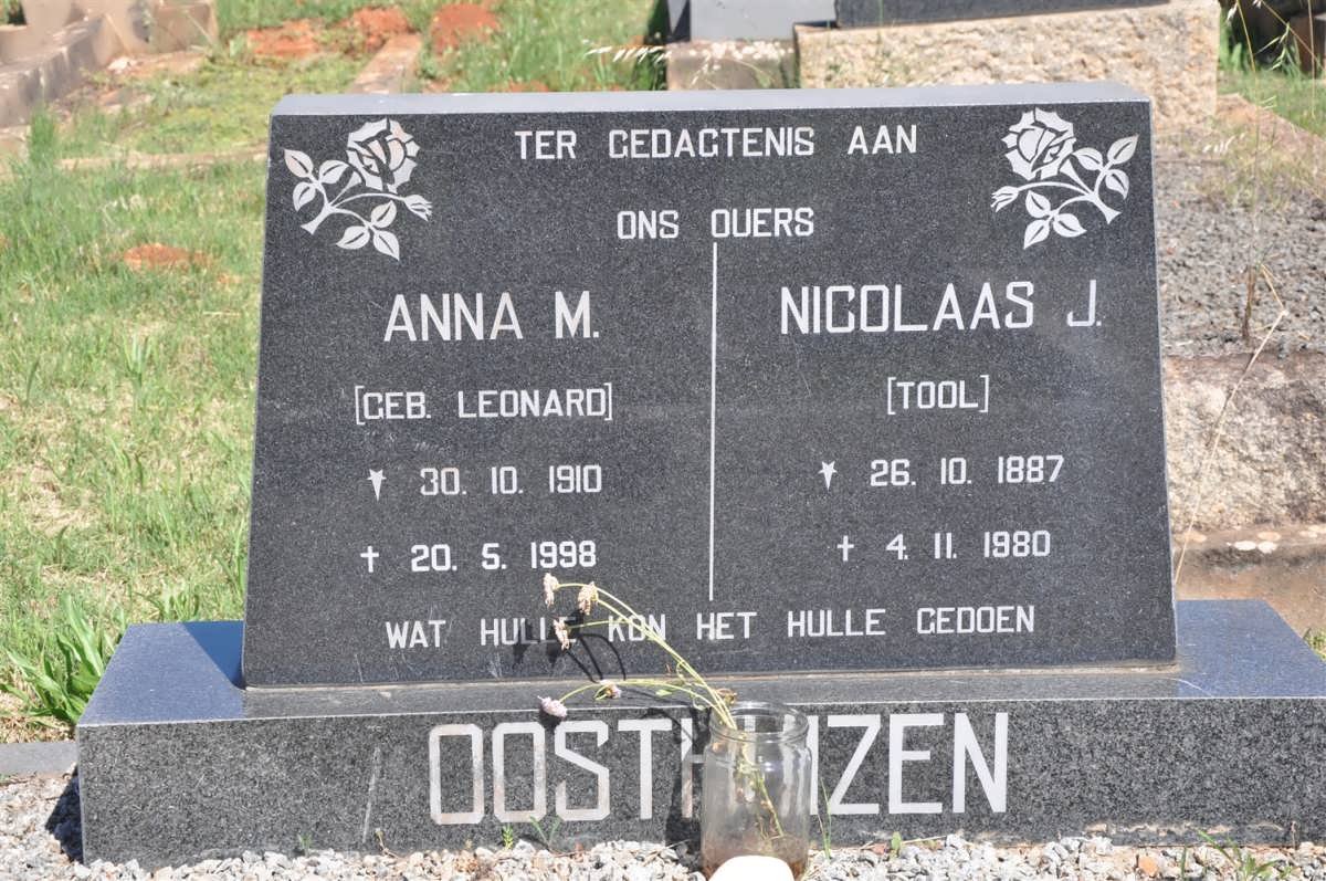 OOSTHUIZEN Nicolaas J. 1887-1980 &amp; Anna M. LEONARD 1910-1998