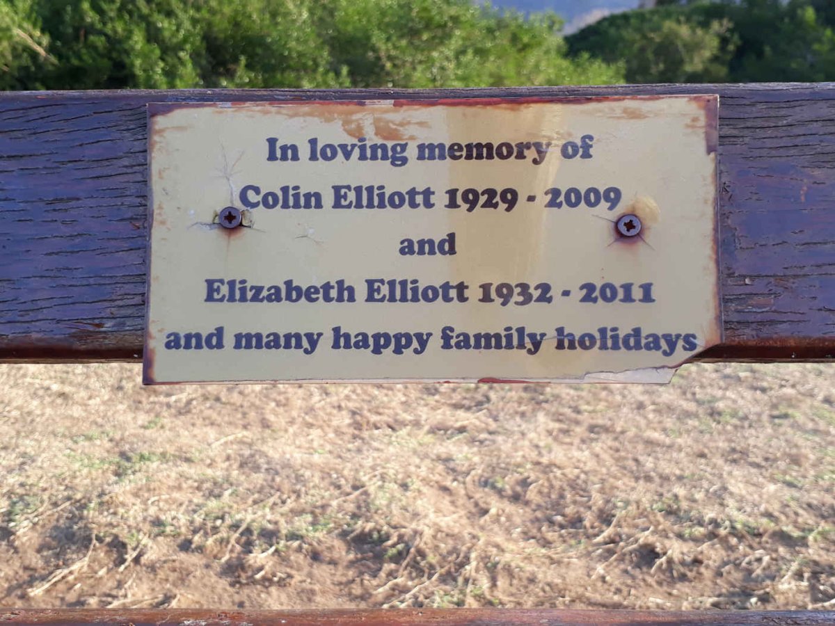 ELLIOTT Colin 1929-2009 &amp; Elizabeth 1932-2011