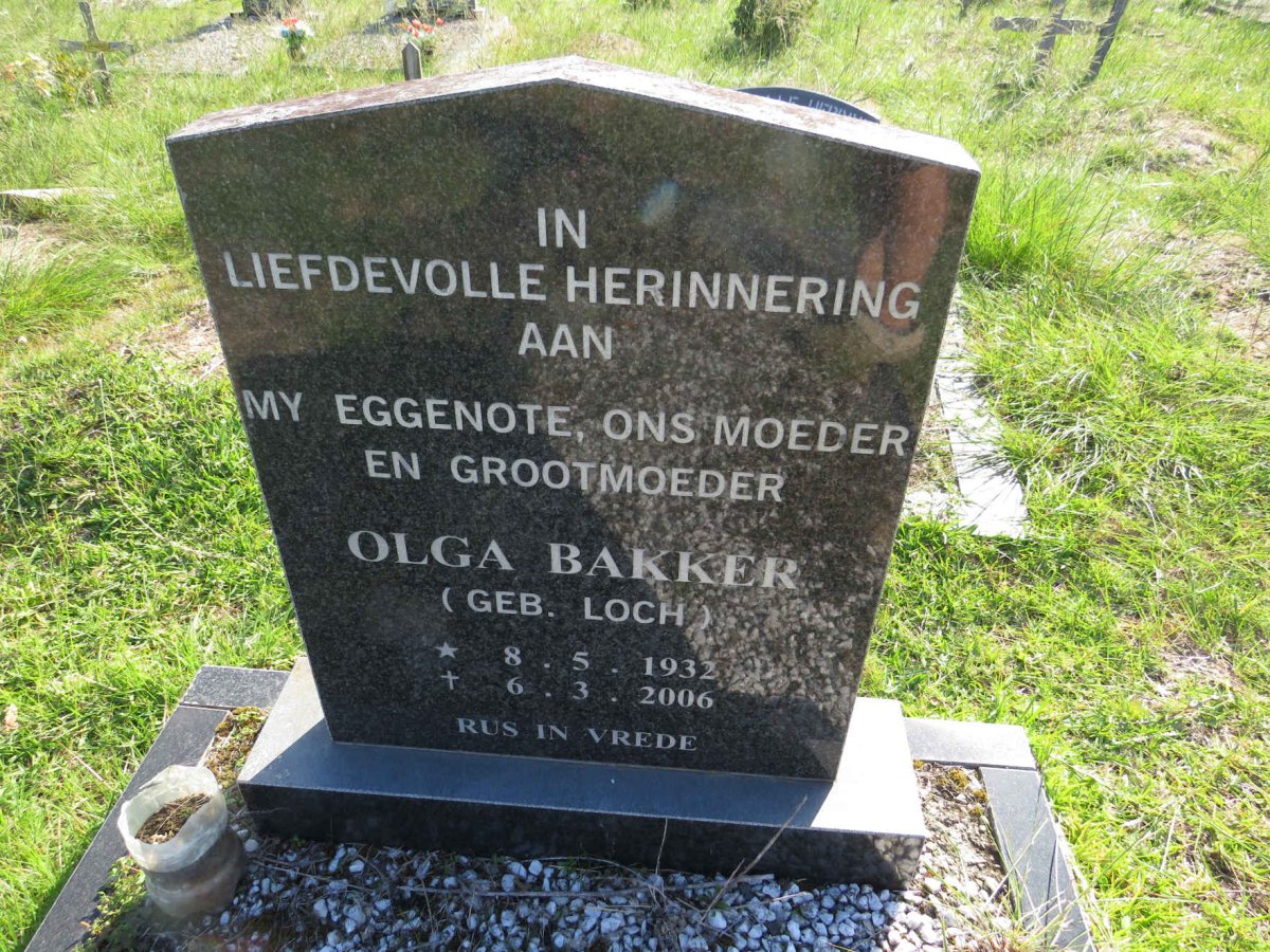 BAKKER Olga nee LOCH 1932-2006