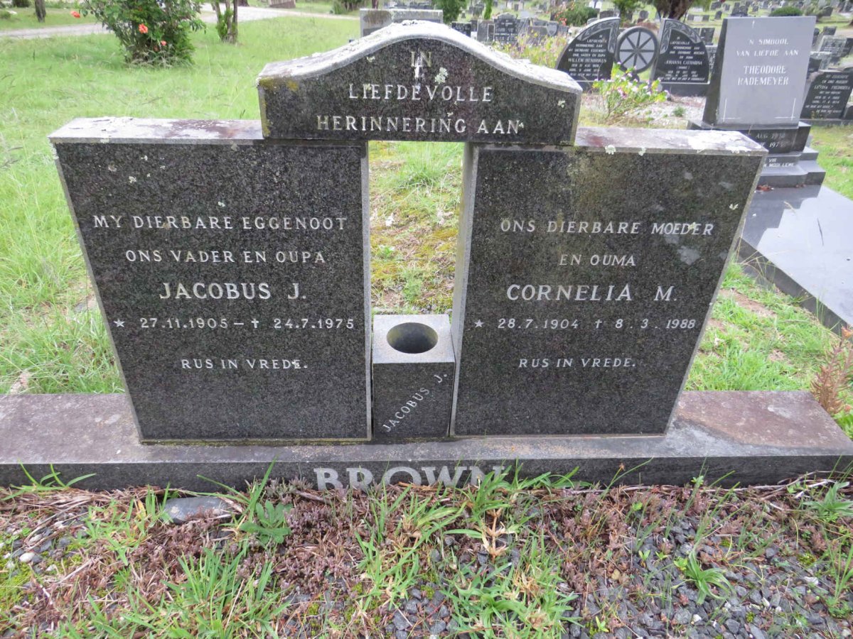 BROWN Jacobus J. 1905-1975 & Cornelia M. 1904-1988