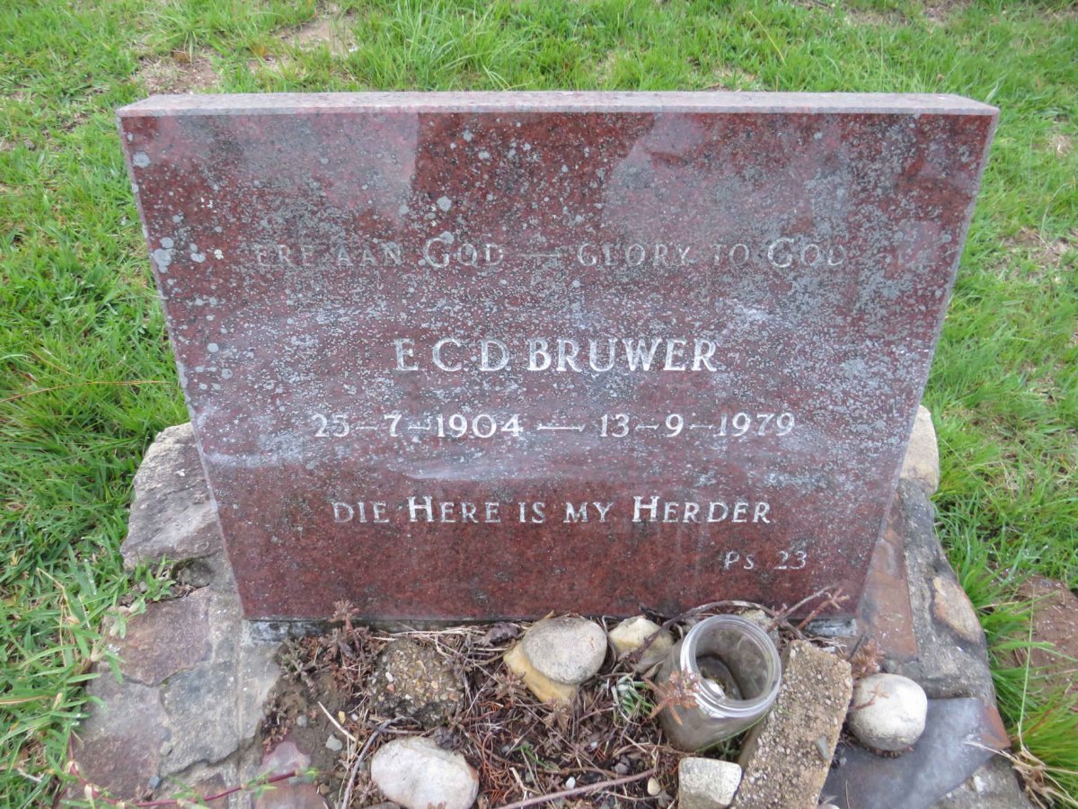 BRUWER E.C.D. 1904-1979