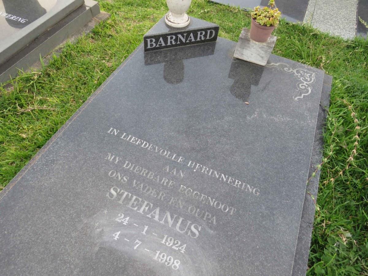 BARNARD Stefanus 1924-1998