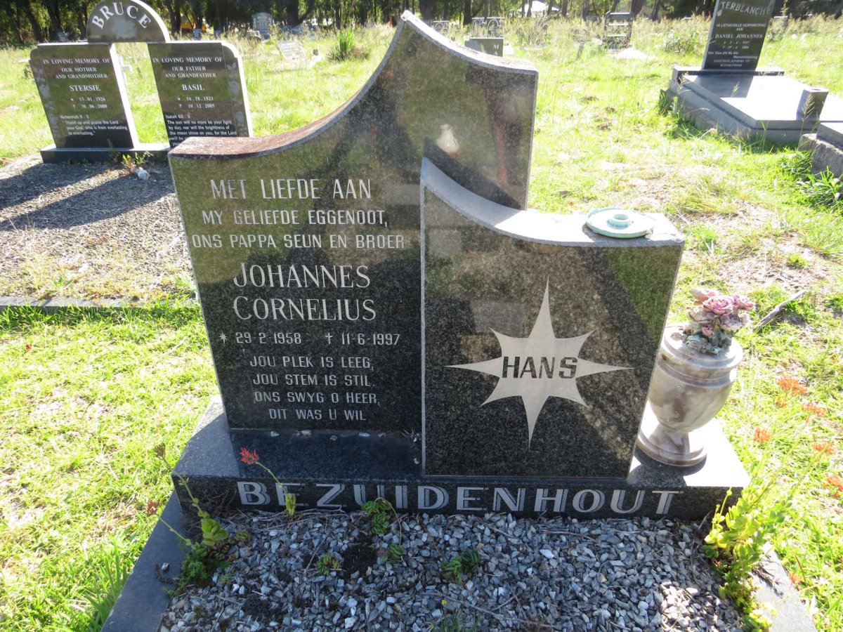 BEZUIDENHOUT Johannes Cornelius 1958-1997