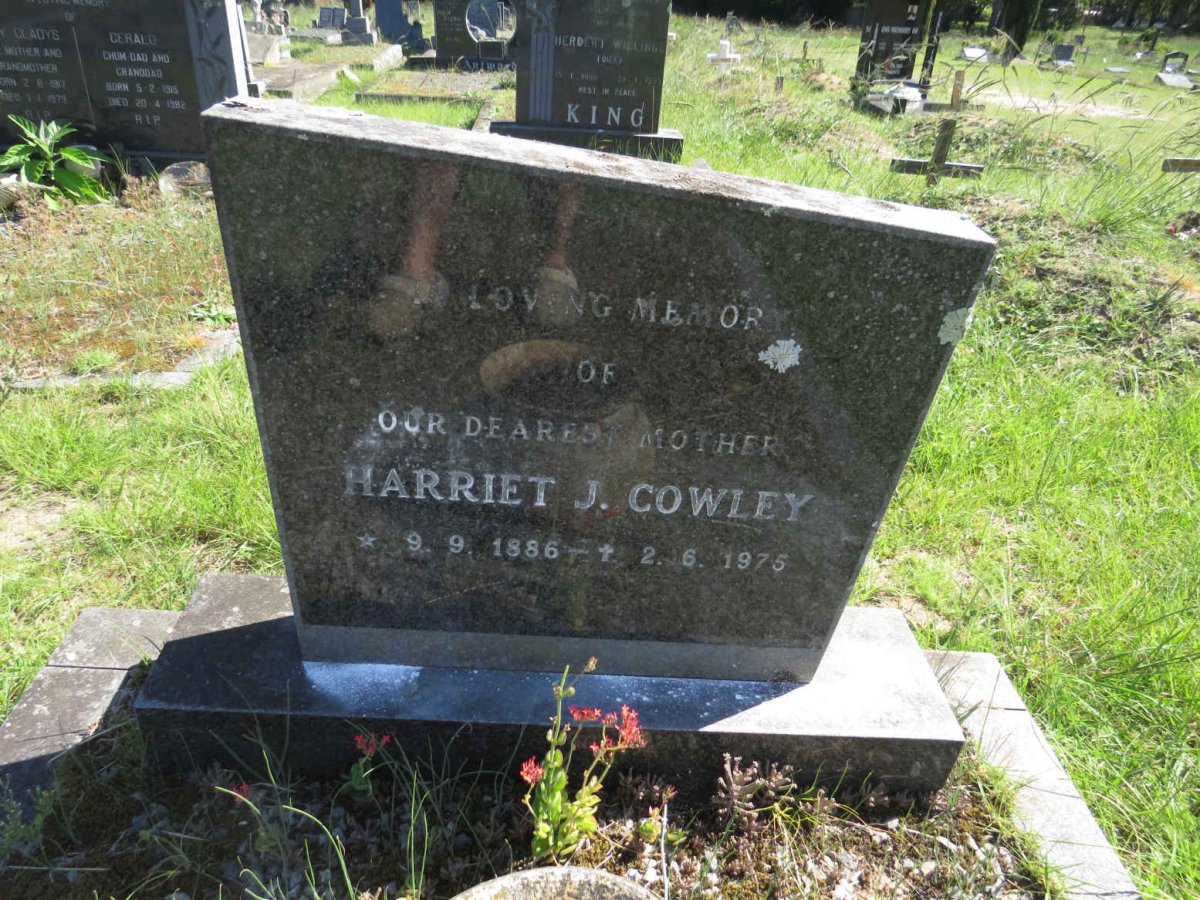 COWLEY Harriet J. 1886-1975