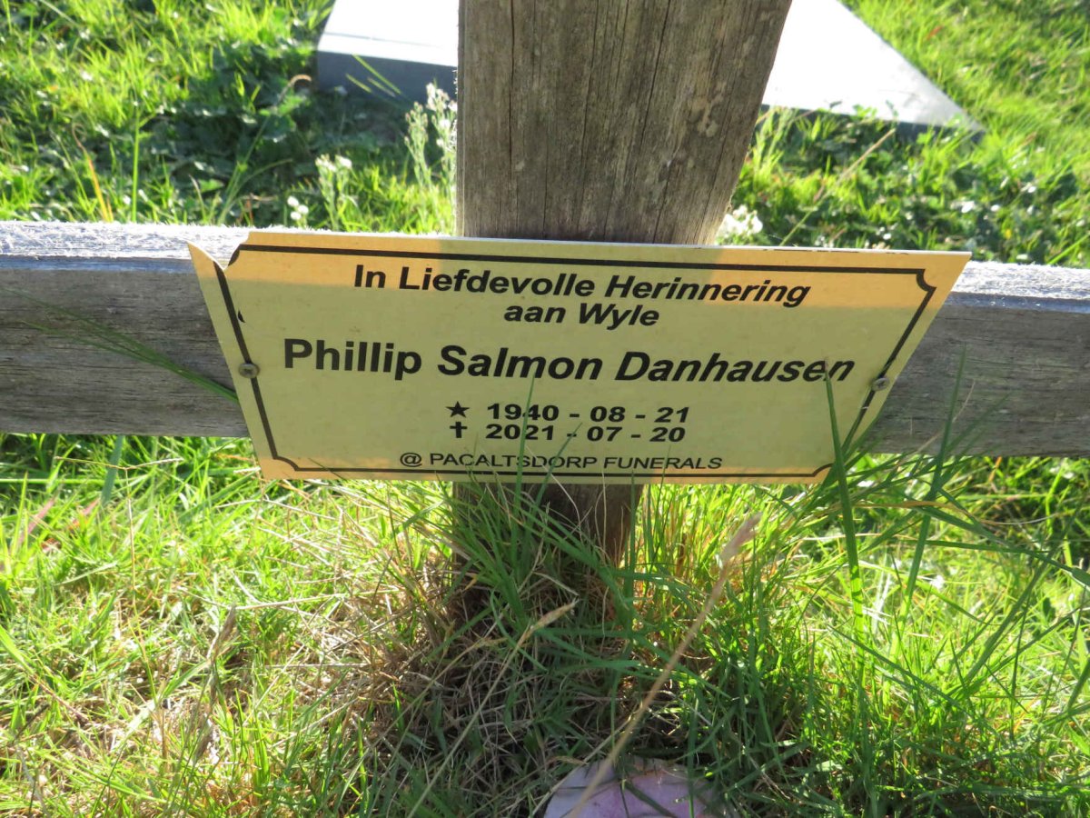 DANHAUSEN Phillip Salmon 1940-2021 
