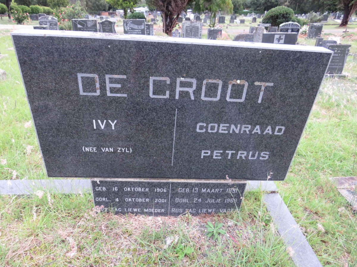 GROOT Coenraad Petrus, de 1891-1969 & Ivy VAN ZYL 1906-2001