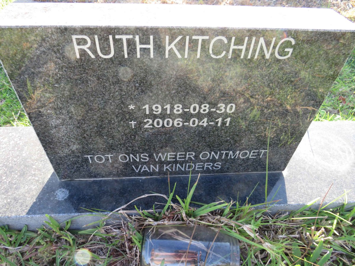 KITCHING Ruth 1918-2006