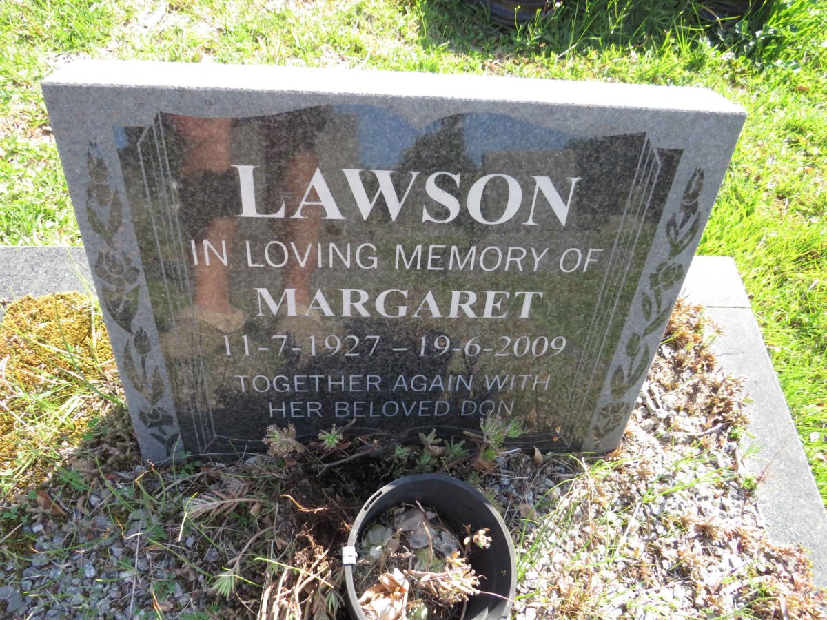LAWSON Margaret 1927-2009