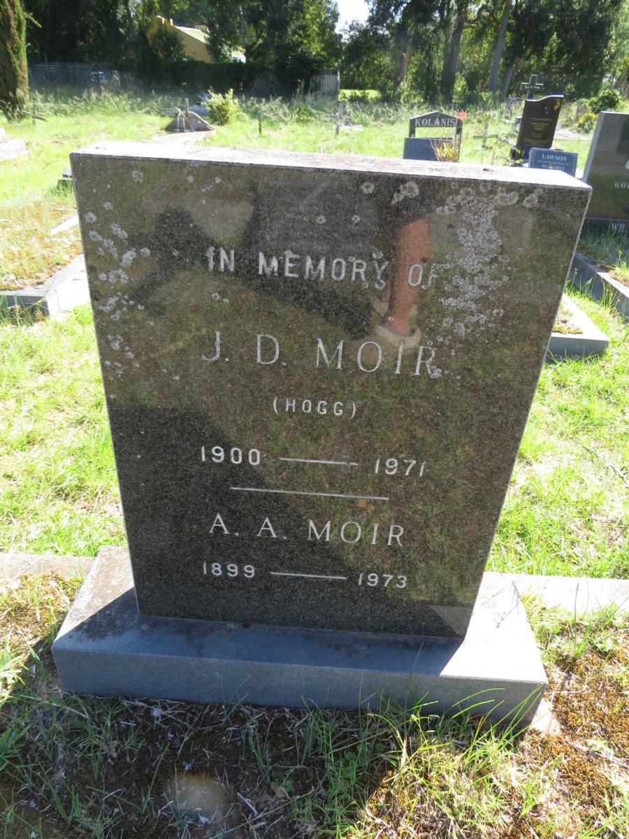 MOIR A.A. 1899-1973 :: MOIR J.D. nee HOGG 1900-1971