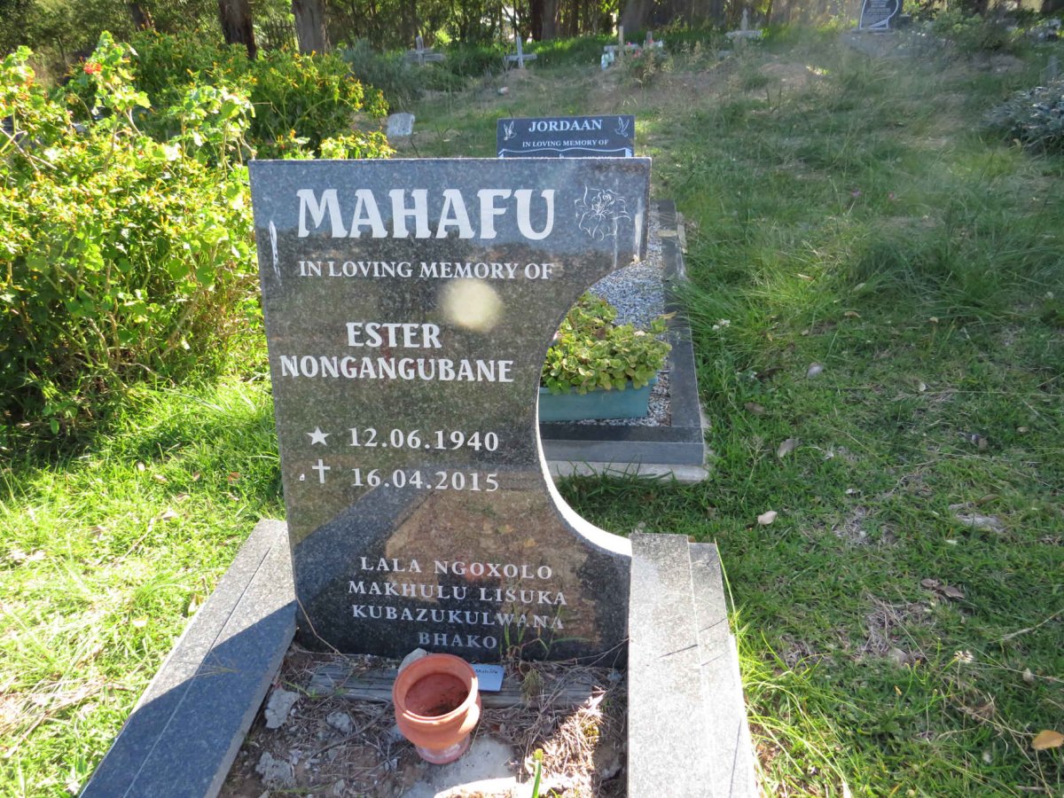 MAHAFU Ester Nongangubane 1940-2015