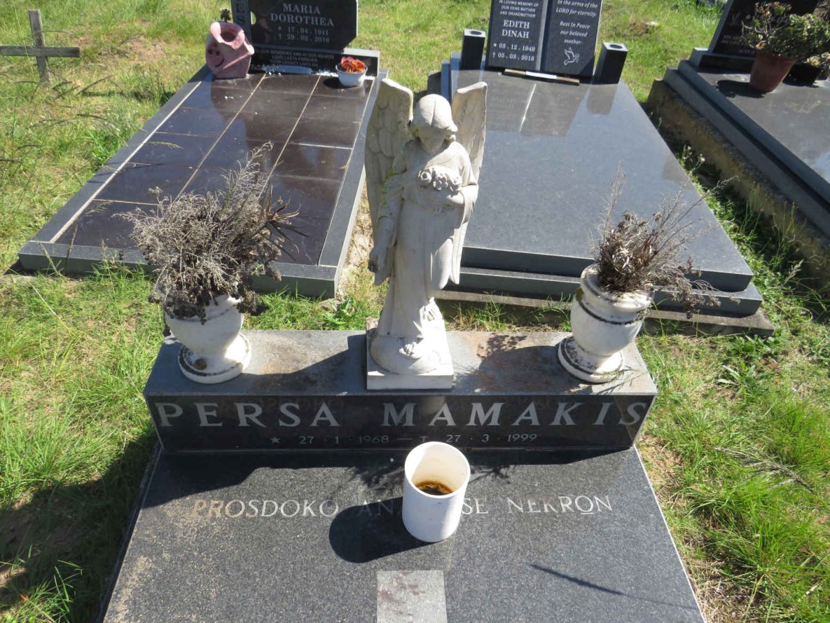 MAMAKIS Persa 1968-1999