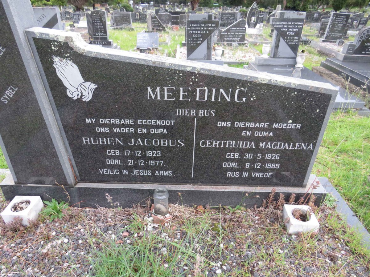 MEEDING Ruben Jacobus 1923-1977 & Gertuida Magdalena 1926-1989
