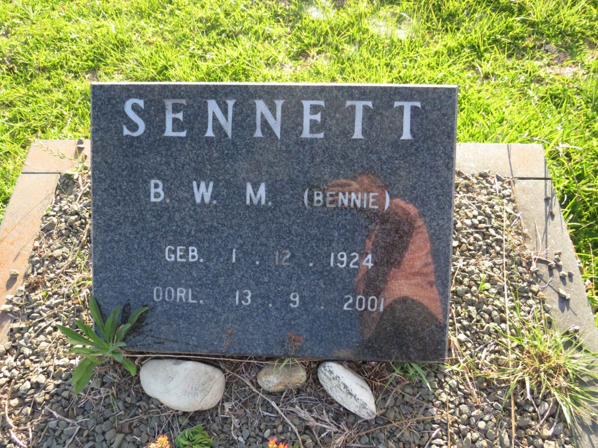 SENNETT B.W.M. 1924-2001