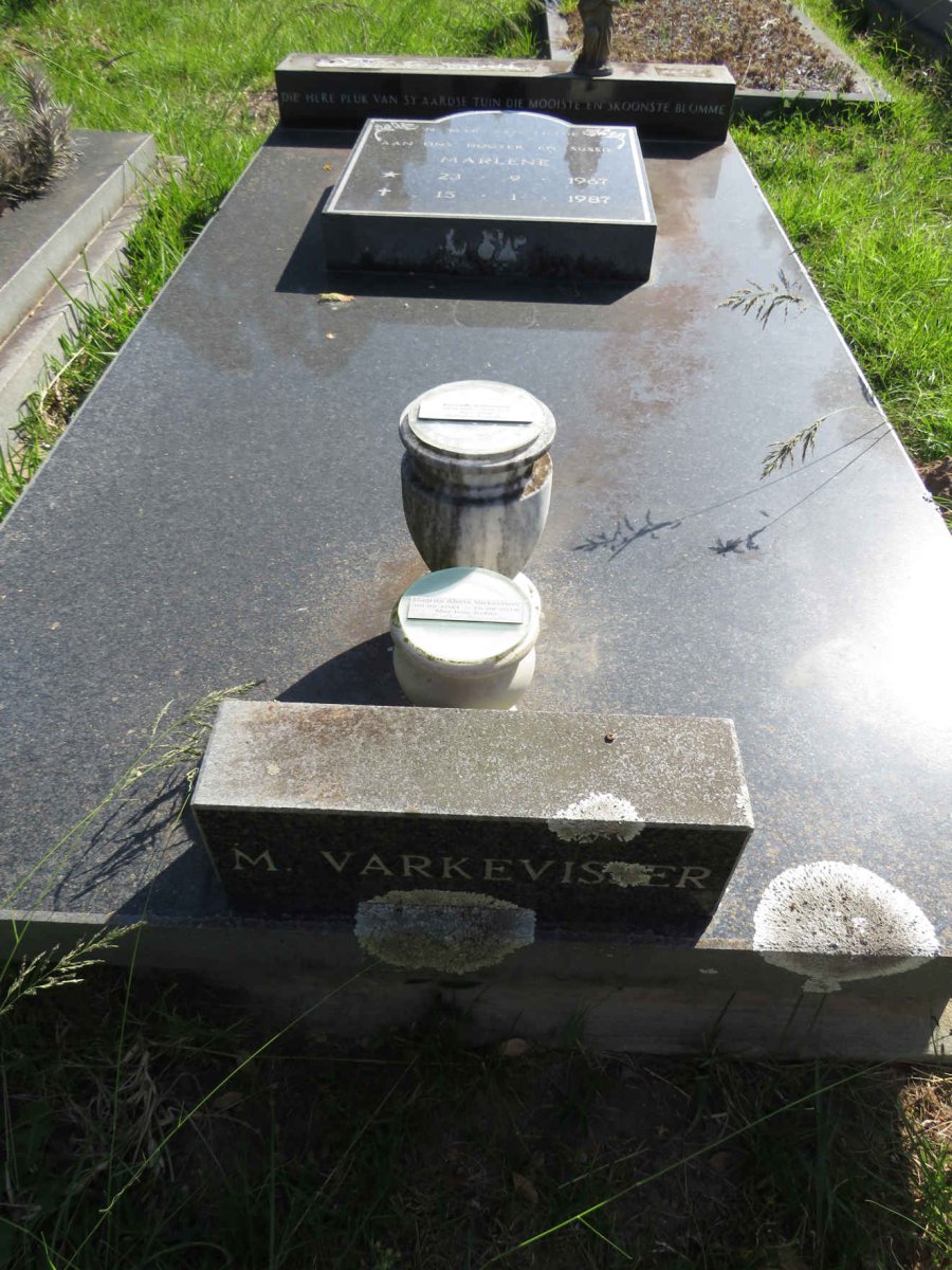 VARKEVISSER Marlene 1967-1987 _1