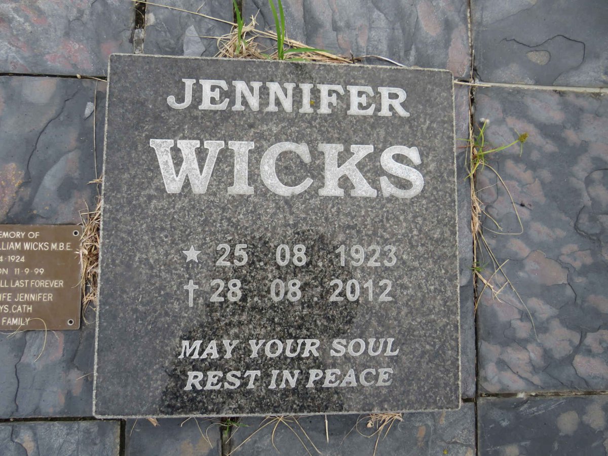 WICKS Jennifer 1928-2012