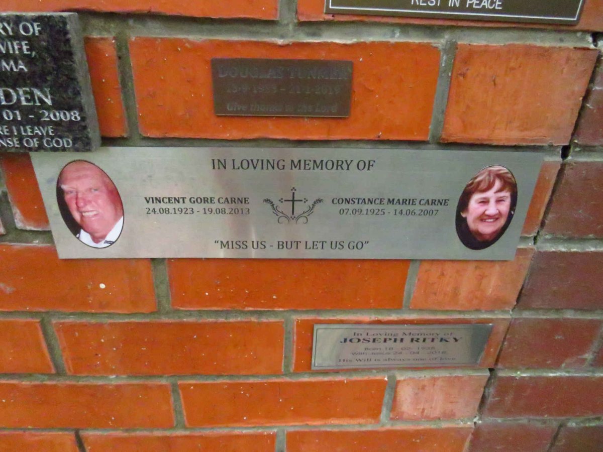 CARNE Vincent Gore 1923-2013 &amp; Constance Marie 1925-2007