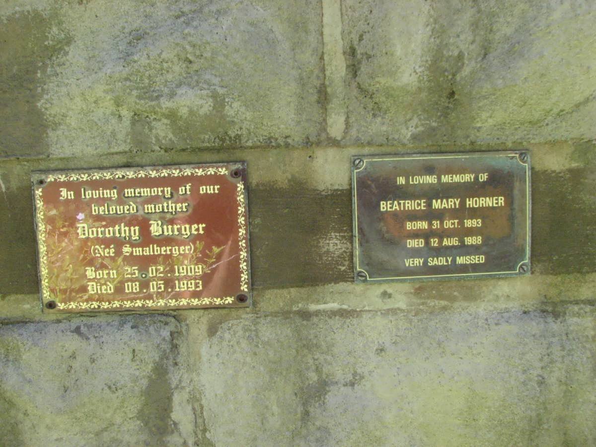 BURGER Dorothy nee SMALBERGER 1909-1993 :: HORNER Beatrice Mary 1893-1988