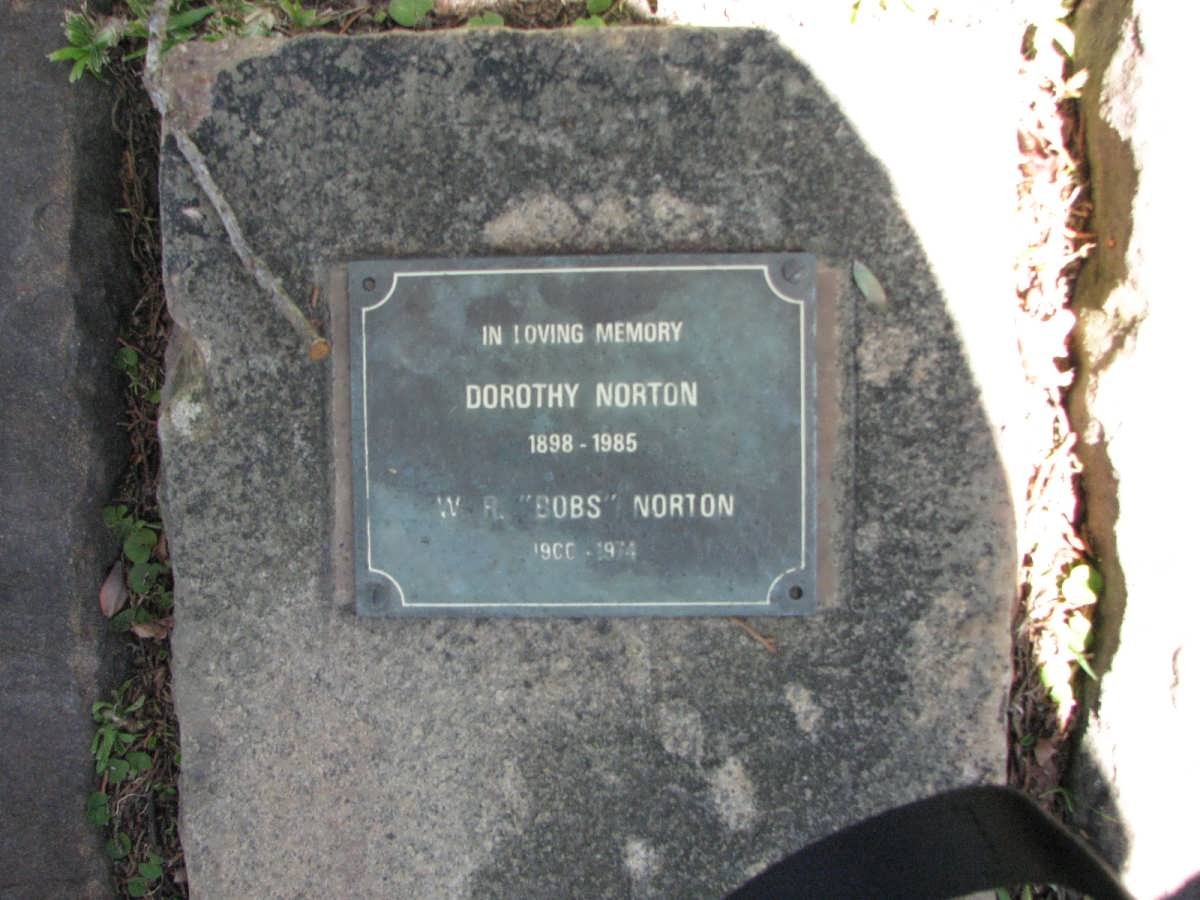 NORTON W.R. 1900-1974 &amp; Dorothy 1898-1985