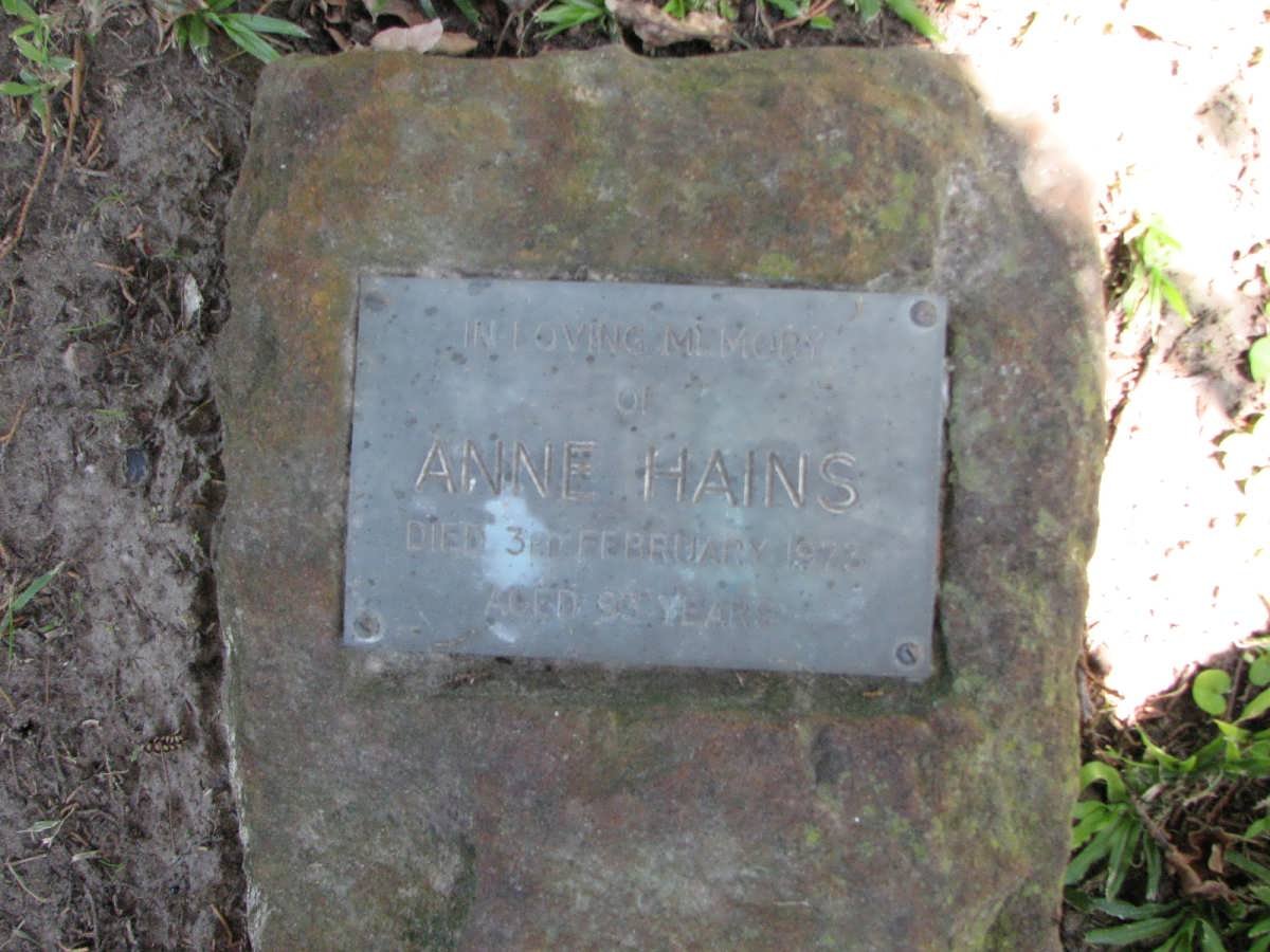 HAINS Anne -1973