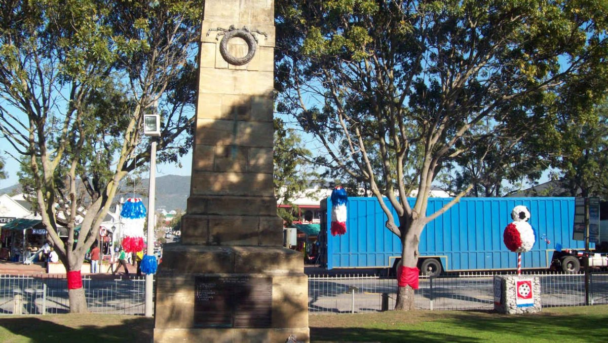 1. Knysna War Memorial 