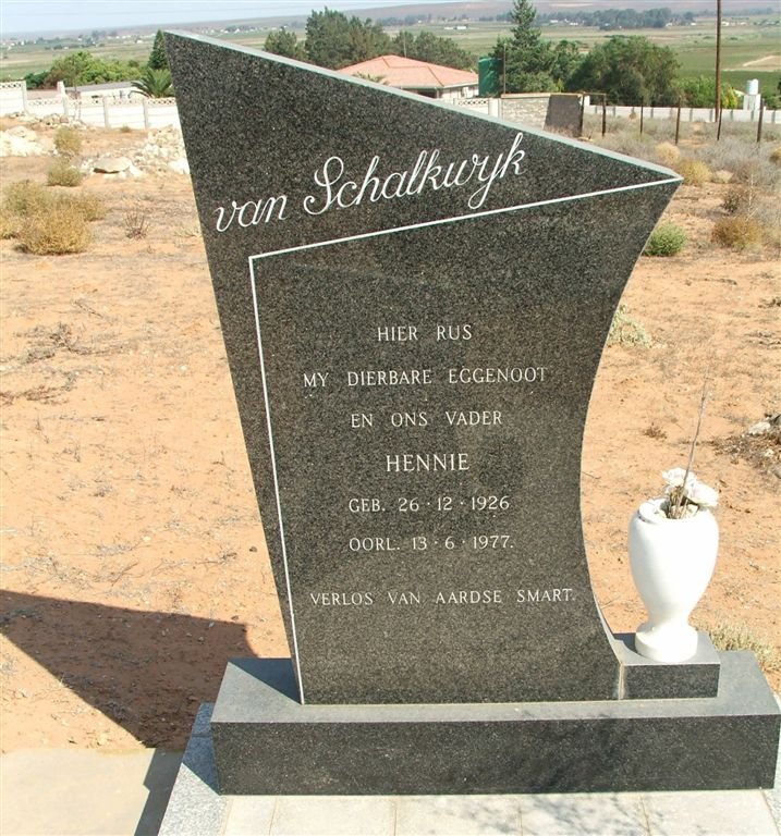 SCHALKWYK Hennie, van 1926-1977