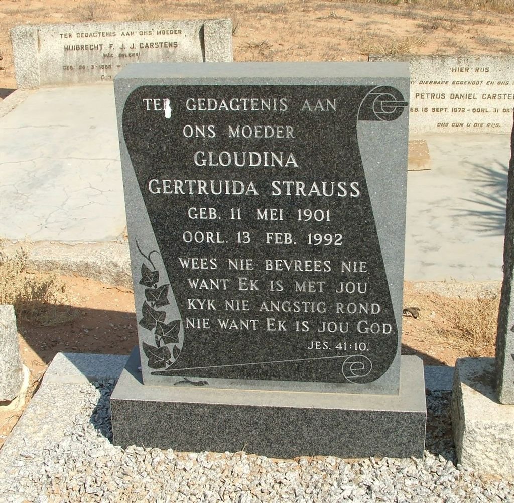 STRAUSS Gloudina Gertruida 1901-1992