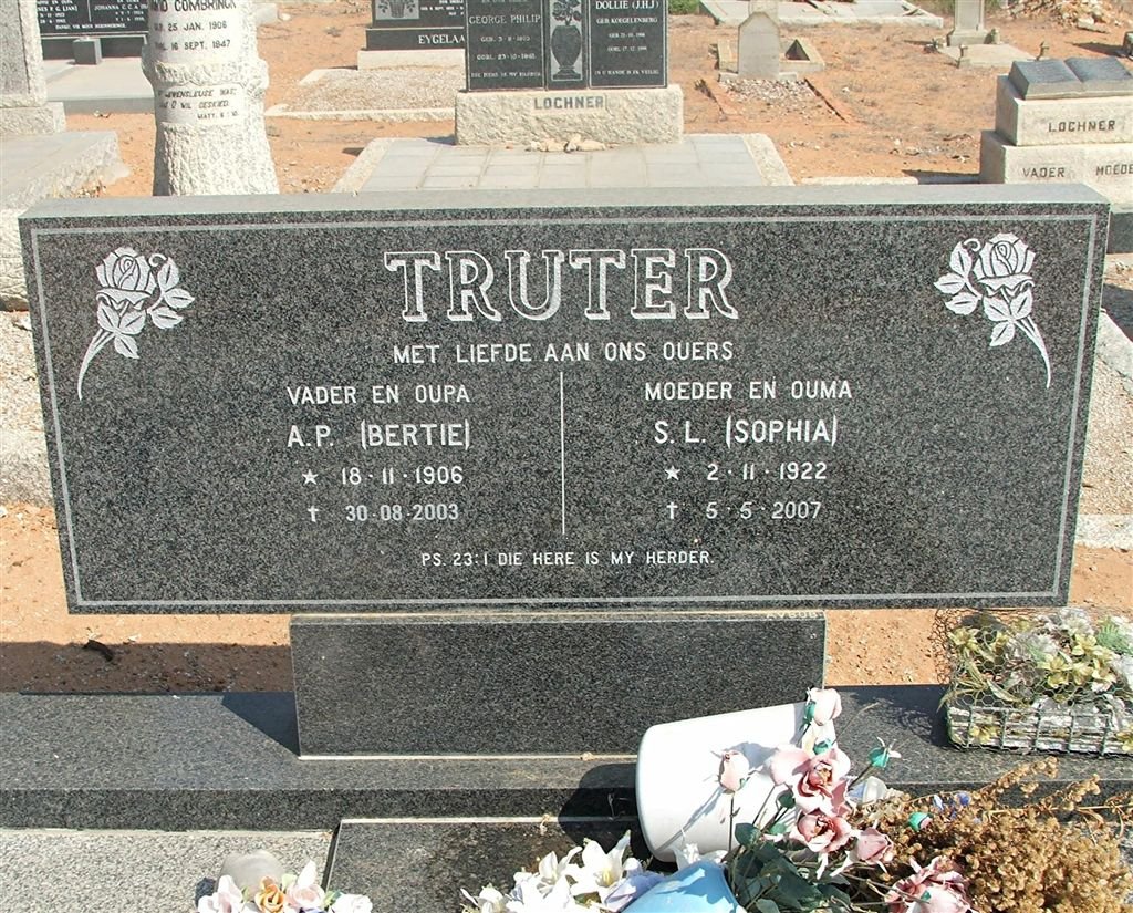 TRUTER A.P. 1906-2003 &amp; S.L. 1922-2007