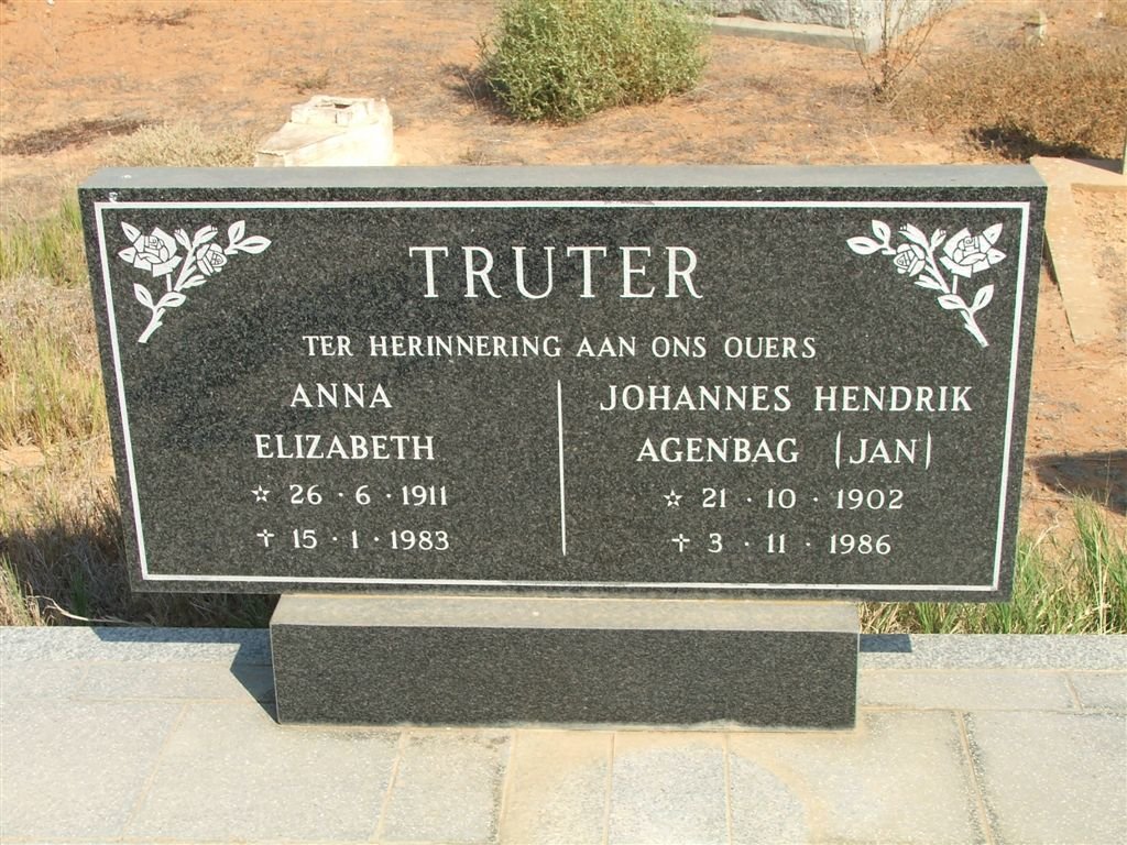 TRUTER Johannes Hendrik Agenbag 1902-1986 &amp; Anna Elizabeth 1911-1983