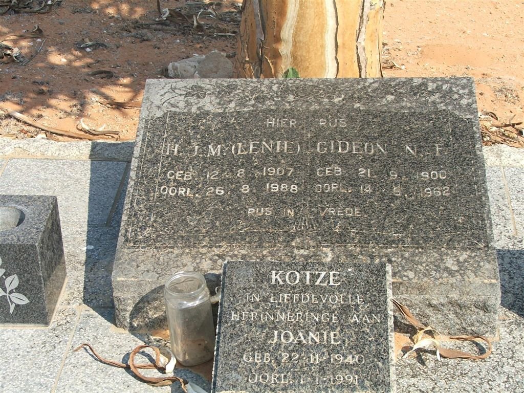 VISSER Gideon N.F. 1900-1962 &amp; H.J.M. 1907-1988 :: KOTZE Joanie 1940-1991