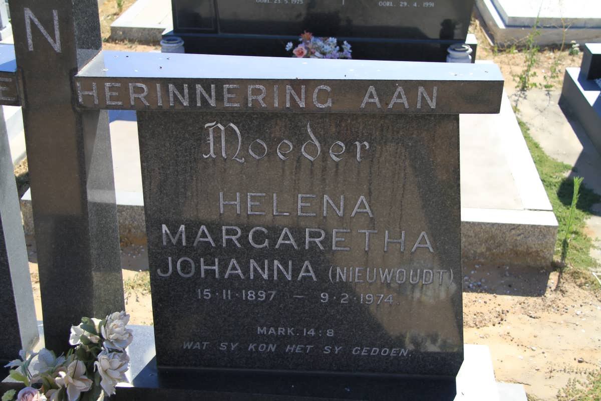 GOOSEN Helena Margaretha Johanna nee NIEUWOUDT 1897-1974