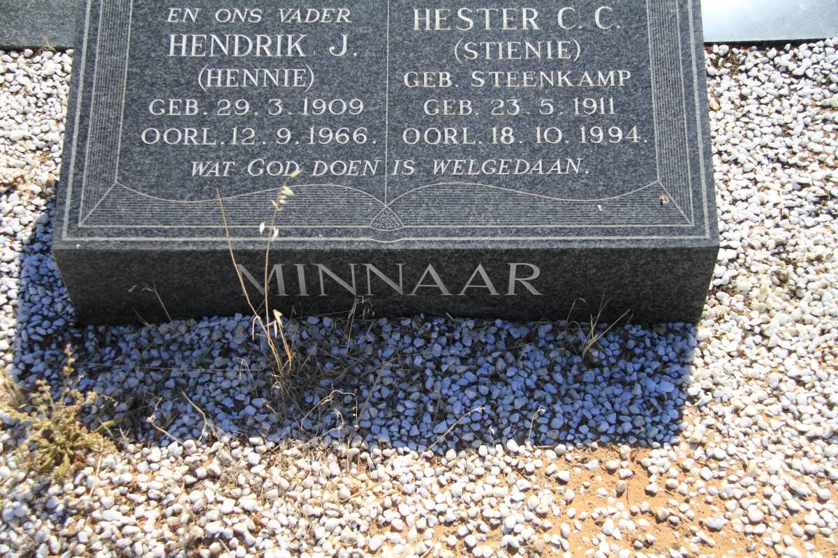 MINNAAR Hendrik J. 1909-1966 &amp; Hester C.C. STEENKAMP 1911-1994